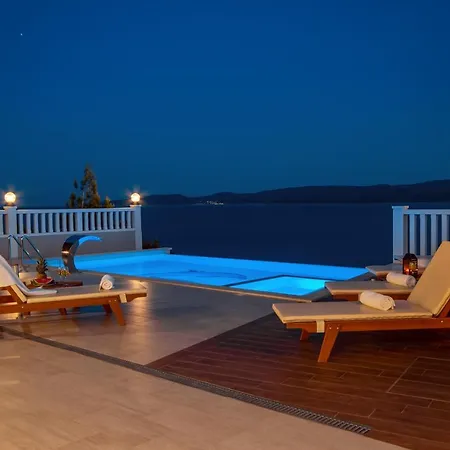 Mirna With Heated Pool & Whirlpool, Traditional Wine Bar, 150m From Sea Vila Lokva Rogoznica