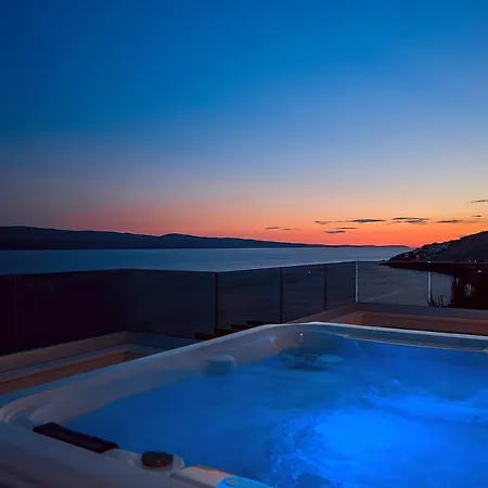 Mirna With Heated Pool & Whirlpool, Traditional Wine Bar, 150m From Sea * Lokva Rogoznica