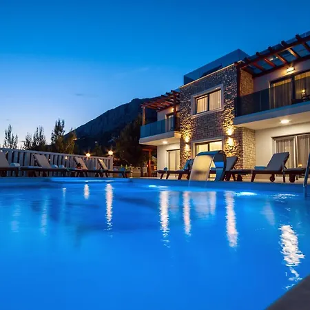 Villa Mirna With Heated Pool & Whirlpool, Traditional Wine Bar, 150m From Sea Lokva Rogoznica