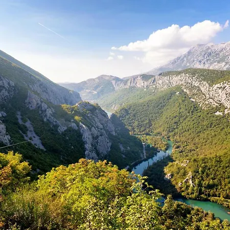 Vila Mirna With Heated Pool & Whirlpool, Traditional Wine Bar, 150m From Sea *