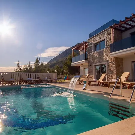 Mirna With Heated Pool & Whirlpool, Traditional Wine Bar, 150m From Sea