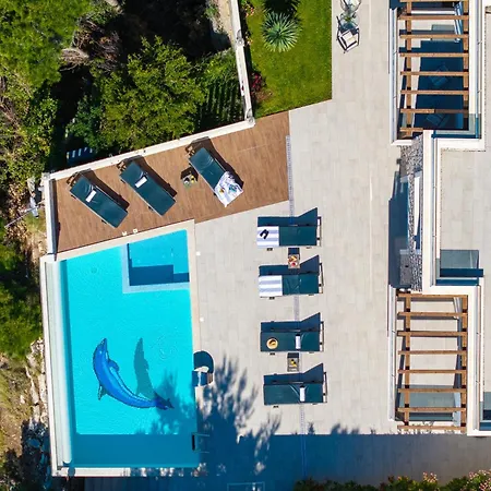 וילה Mirna With Heated Pool & Whirlpool, Traditional Wine Bar, 150m From Sea
