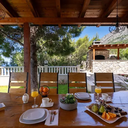 וילה Mirna With Heated Pool & Whirlpool, Traditional Wine Bar, 150m From Sea