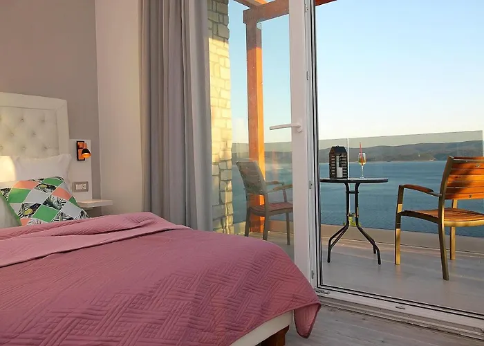 Mirna With Heated Pool & Whirlpool, Traditional Wine Bar, 150m From Sea Вилла *