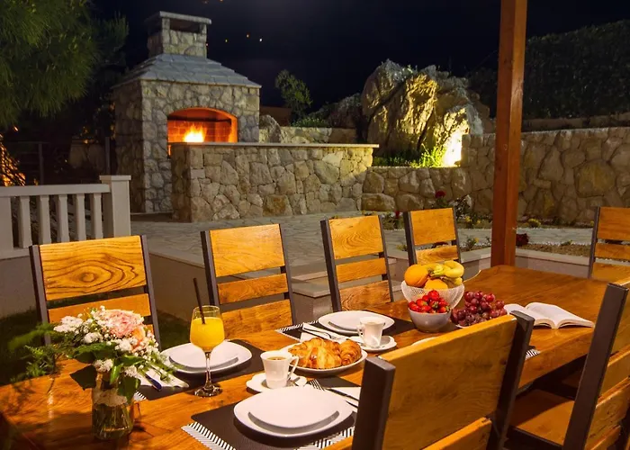 Вилла Mirna With Heated Pool & Whirlpool, Traditional Wine Bar, 150m From Sea