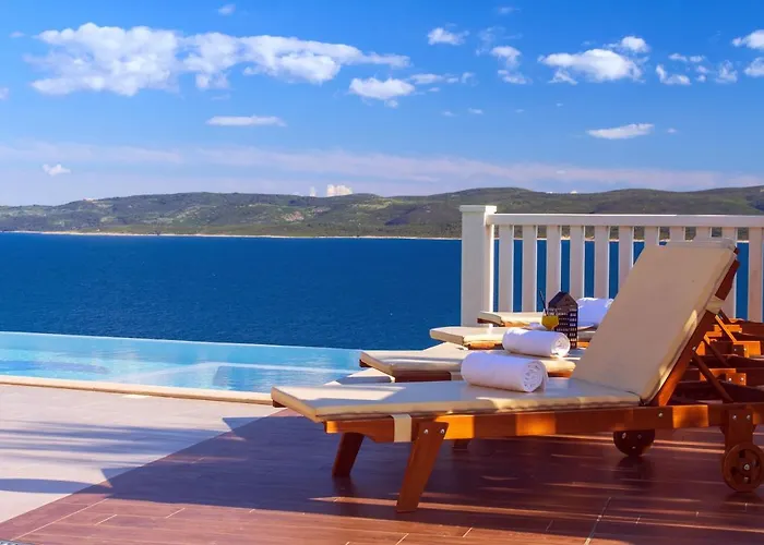 Вилла Mirna With Heated Pool & Whirlpool, Traditional Wine Bar, 150m From Sea *