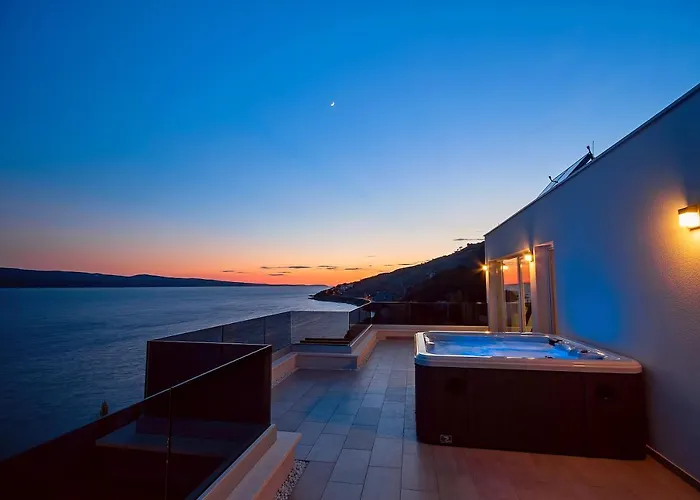 Mirna With Heated Pool & Whirlpool, Traditional Wine Bar, 150m From Sea Вилла Локва-Рогозница